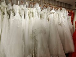 -厦门苏迪尔婚纱礼服批发零售/男装定制