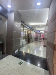 点击看大图 -八佰伴8008星级形象店