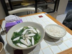 -粉八·云南米线·建水烧烤(常熟路店)