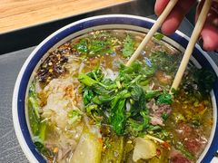 -云阿蛮云南生烫牛肉米线(奉贤路店)