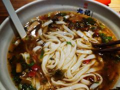 -湘人龙记老长沙米粉(鸟巢店)