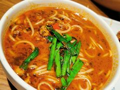 小锅米线-云海肴·汽锅鸡·云南菜(天山百盛优客店)