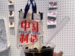-喜茶(迪士尼小镇DP店)