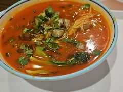 -何记花甲(海岸城旗舰店)