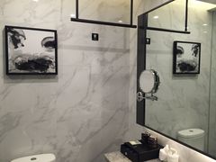 -优逸酒店(柳州窑埠古镇万象城店)