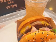-麦当劳(凯德广场店)