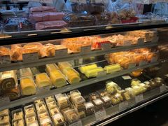 -红宝石·鲜奶小方·海派西点房(南丹店)