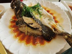 -覃记海鲜美食餐厅