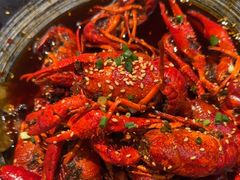 -肥肥虾庄·金牌油焖大虾(东湖欢乐谷店)