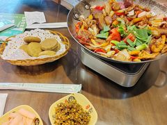 -富正毅三下锅·湘西韵味(天门山索道店)