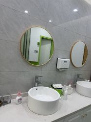 -苗医生专业祛痘·皮肤管理