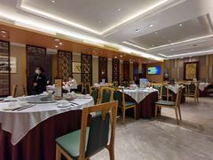 -广州中心皇冠假日酒店·百粤楼