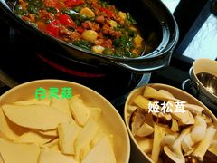 -黔蘑菇四季餐厅(观山湖店)