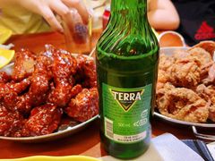 -BHC炸鸡(明洞总店)