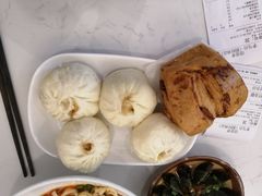 -李与白包子铺(桐梓林店)