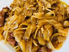 干炒牛河-玉兰苑一等茶餐厅