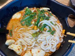 -桂在香知桂林米粉(红博中央公园店)