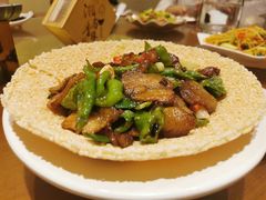 当小炒肉遇上锅巴-湘与香缘·湖南菜(王府井北京市百货大楼店)