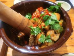 -老滇山寨•云南特色菜•地方菜•民族风情歌舞表演(金碧店)