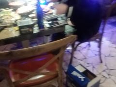 -何师烧烤·香辣蟹·川菜·30年老品牌(太古里旗舰店)