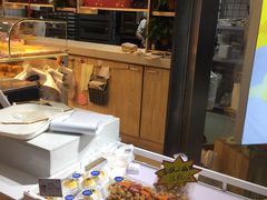 -金色麦甜糕点(面包.蛋糕.华苑店)