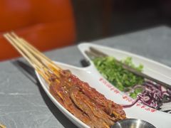 -威记烧嘢·南宁烧烤·超级生牛(绿地店)