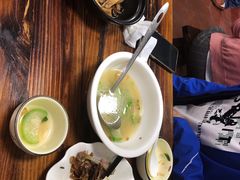 -亚忠小吃店(曾厝垵店)