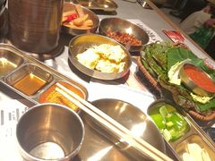 -草家酱蟹炭火烤肉店(珲春南路一店)