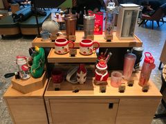 零售区-星巴克(宁波波特曼店)