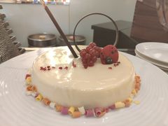 -亮马河饭店翠雅咖啡厅