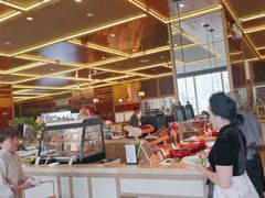 -大中华希尔顿酒店-念自助餐·嗨啤·小龙虾