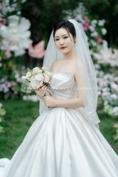 -台湾蔡美月婚纱租赁
