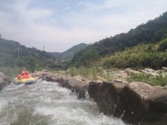 -虎啸峡漂流
