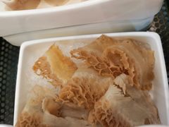 -左庭右院鲜牛肉火锅(金山万达店)