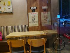 等位区-尊宝比萨(龙山店)