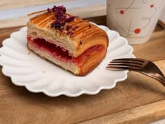 -VERIE BAKEHOUSE