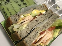 -全家便利店(长江西路店)
