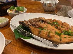 -Chom Cafe and Restaurant