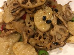 山药藕片-老阿妈蒙古村·蒙古包·草原文化·歌舞表演(老君堂店)