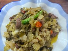 抱腌菜炒牛肉-八味餐馆(林司后店)