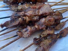 -劳动公园新疆人烤腰子