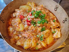 东川洋芋焖鸡-壹霖·洱语云南菜(方恒国际店)