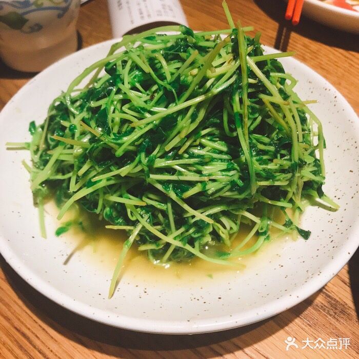 老头儿油爆虾(巴黎春天淮海店)-酒香炒豆苗-菜-酒香炒豆苗图片-上海美