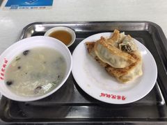 -劈柴院锅贴(沈阳路店)