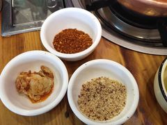 -阿婆情腊排骨火锅(金虹路店)