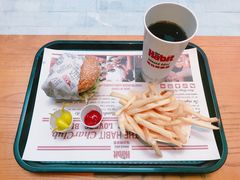 -The Habit Burger Grill 哈比特汉堡(复兴soho店)