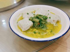 蒸双臭-新天明砂锅鱼头煲