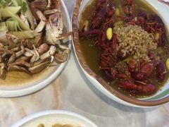 麻辣小龙虾-小鱼儿海鲜港(新村十区店)