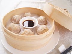 蟹粉小笼-新光酒家·河豚·海鲜·蟹料理(浦东店)
