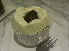 白巧克力纸杯蛋糕-Awfully Chocolate(来福士广场店)